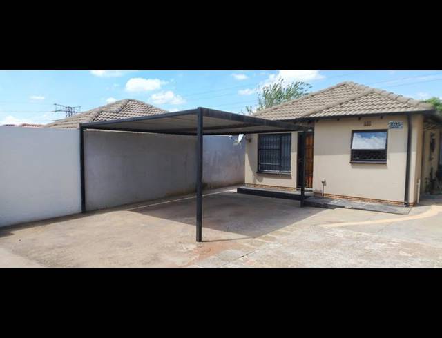 2 BEDROOM PROPERTY TO RENT IN RIVERLEA